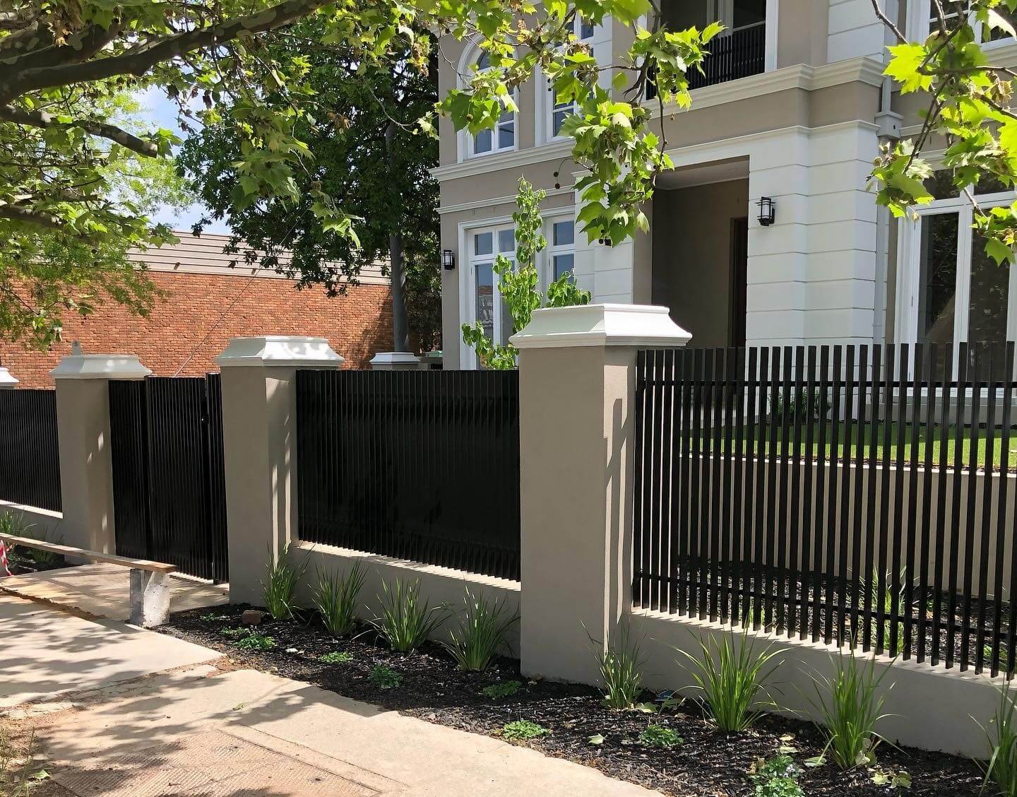 Front boundary residential Sydney Blade Fencing (9) (1)